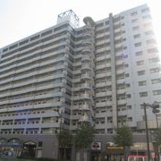 ベイスクエア横須賀＜三番館＞